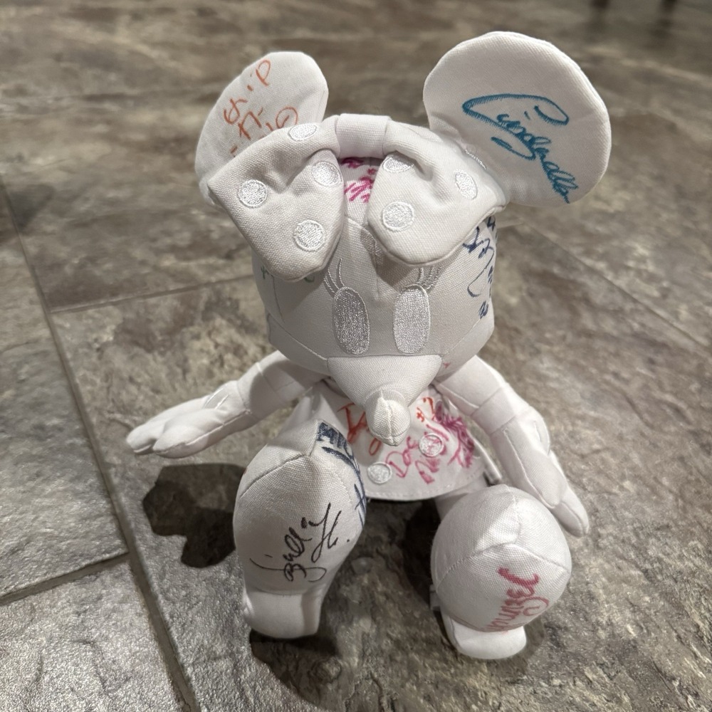 OOAK Disney World Characters‎ Autographs Minnie Mouse Plush Collectible Doll